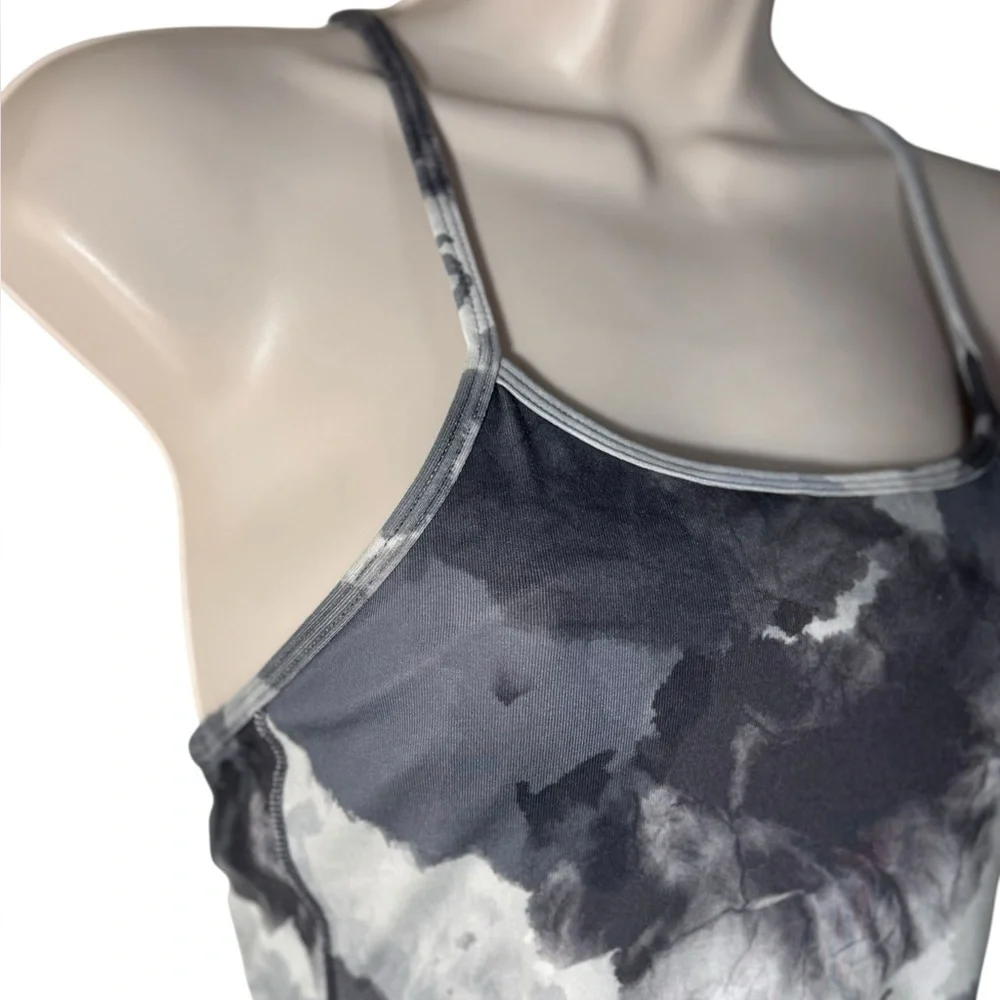 Lululemon Power Y Tank *Everlux Black and white Size 4
